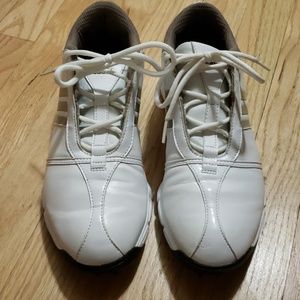 Ladies adidas golf shoes